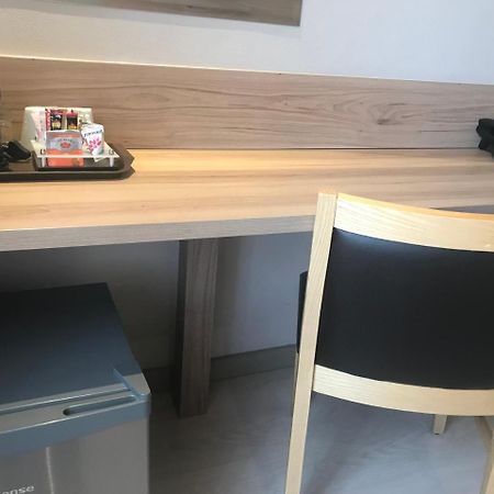 Regal Inn Hotel Мидранд Екстериор снимка