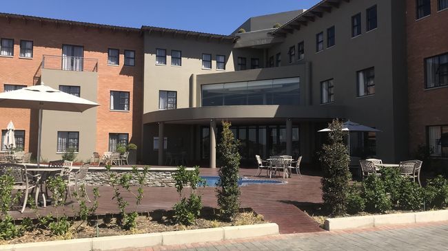 Regal Inn Hotel Мидранд Екстериор снимка